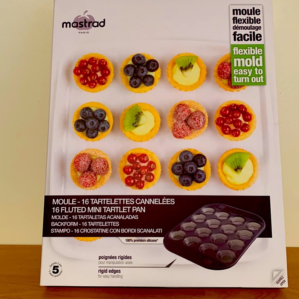 NEW MASTRAD PARIS SILICONE MINI TARTLET PAN